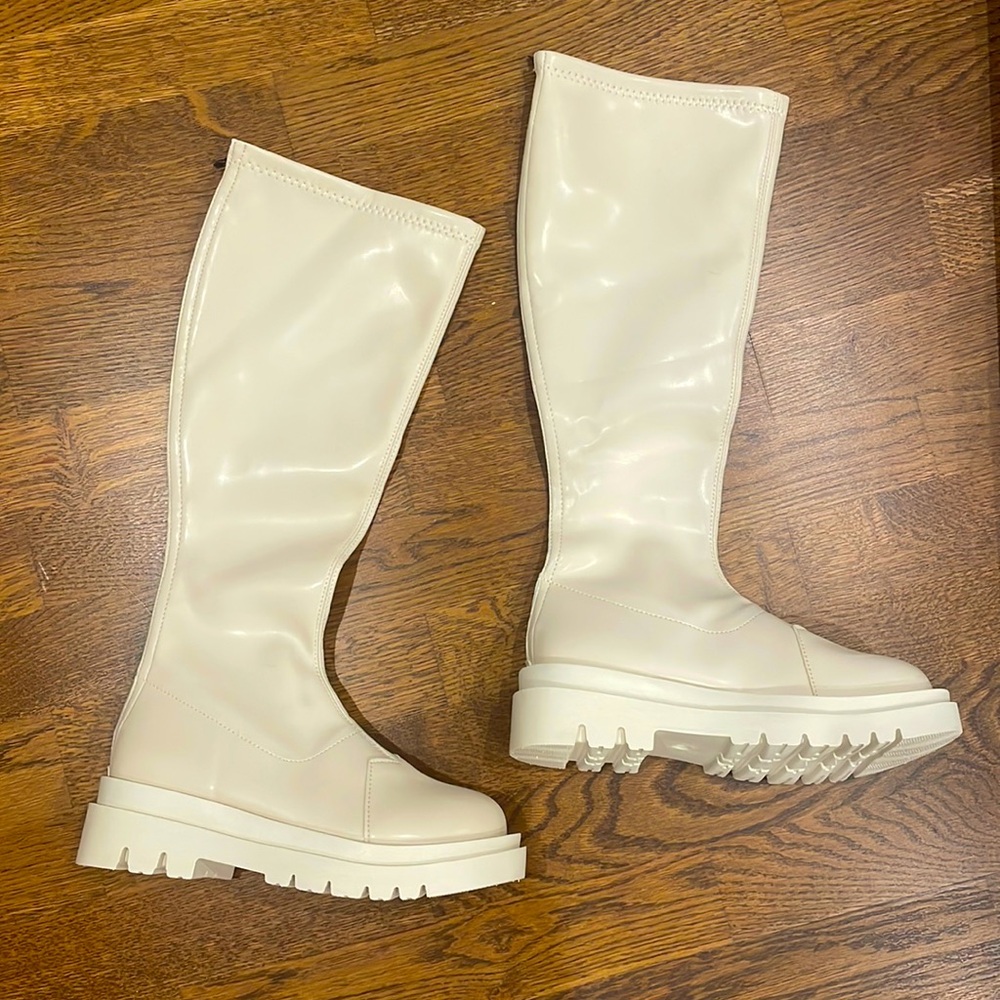 ❌SOLD❌ Chunky Heel Faux Leather Zip-Up Tall Boots